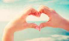 在梦中看到一个优美优秀的体操运动员,带给你无限激励和勇气!