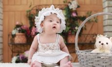 2020双春年—闰四月女宝宝可爱·开朗名字取名