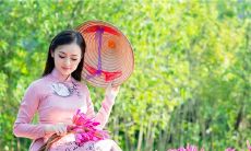 梦见抱着男婴把尿有什么征兆