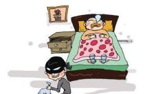 梦见包被偷