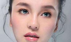 嘴唇厚重的女人的运势分析