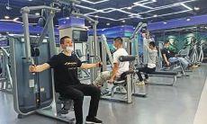 梦见我在别人家里撒尿