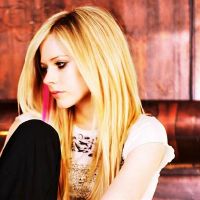 内腹部黑色的三大星座