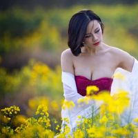 在9月初,桃花萌芽并顺利进入婚礼大厅的四个主要僵尸。