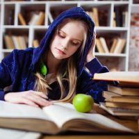 工作场所压缩王，不会主动辞职