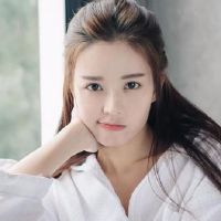 滑冰，不敢与陌生人打交道