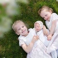 2022年11月14日出生的女性婴儿的名称是指八个字符五行