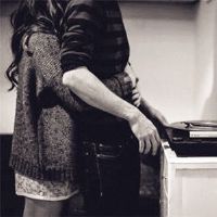 我不知道如何珍惜我的眼睛，这些星座在傍晚后悔了。