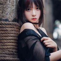 恋爱中最容易走的是太难了。