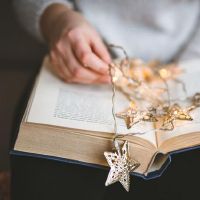 这四个主要的黄道十二宫不会差，祝福经常跟随他。