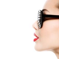 女人相分析背部痣