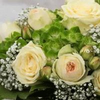 订婚女方家需要布置吗 婚房挂拉花新人情意绵长