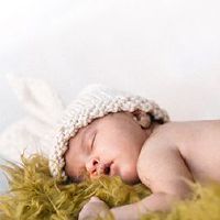 2022年龙舟节出生的男孩五元素，缺乏土壤，有意义的名字