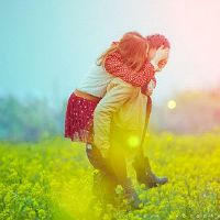 用女孩培养一个女孩最容易的