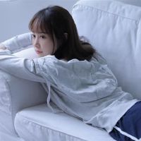 我宁愿寂寞,我不想要星座,并保持对爱的神圣感情。