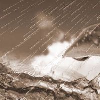 八字纳音五行分析:天河水