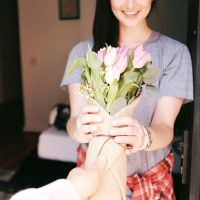 情绪生意非常低，往往在周末，我会在早上打扰他人的星座。