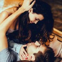 爱上一个人，我会逃脱鲜花的星座。