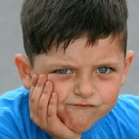 代表自信坚强勇敢的男孩名字