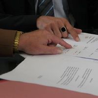 适用于2022年4月19日签署合同吗?