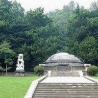 阴宅风水：活着的人为自己造墓地结果如何？