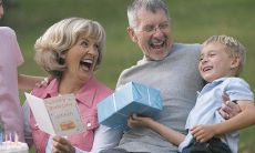 在梦中遇见故去的祖母祖父，留下深刻印象的梦境回忆