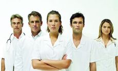 医疗工作者聚集一堂，共同愿景是全面促进健康服务的创新改革，让患者获得更好的治疗效果和体验