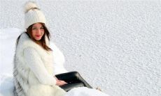 揭示李嘉诚的手相图：解读富豪手相象征意义及其对人生的影响