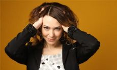 为什么清雅居士认为所有暴露和紧身衣穿着都是下等相？