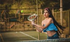 感动！一位热心市民见义勇为，毫不犹豫地跳入水中施救落水男孩！