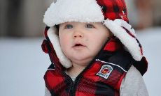 在梦中经历的奇特场景：慷慨赠送小男孩一定金额的钱财！