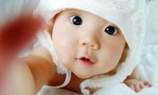 在选择饰品和名字时,属虎的女孩经常使用与金有关的汉字