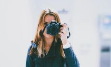 女性右手拇指上的痣对手相有何影响？