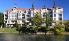 梦见情侣分手，预示着什么信息或象征意义？