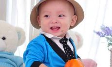 如何为出生于当前年份且姓张的婴儿做出恰当的命名选择？