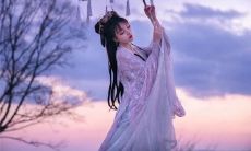 后背上出现大量痣点，具有什么含义？