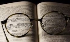 做梦擦圆形桌子所隐含的象征意义是什么？