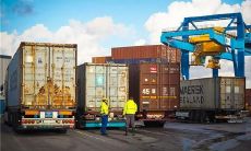 做梦中看到别人腿疼，这个怪异的梦境背后包含着怎样的象征意义或预兆呢？