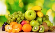 孕妇在梦中经历崎岖未知的山路之行