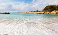 探究钗钏金命与何种命相克相生——白腊金命的关系