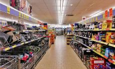 做梦看到河水湍急奔流代表什么？