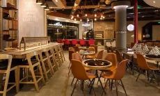 做梦梦见手持枪械的象征意义和心理暗示是什么？