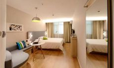 做梦梦见被自己喜欢的男人的母亲所喜欢，这代表着什么？