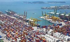 梦见在梦中倒着开车，该如何解释这个梦境的意义和表达？