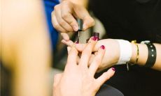 在梦中看见餐具是什么象征意义？