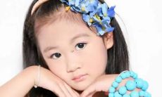 非常真实的梦境：在我梦里，我看到有一个人正在倒水进杯子里，这场景让我深感神秘和微妙！