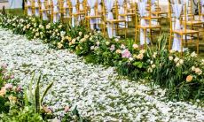 狮子座月亮下的男子：揭秘征服女性的高效技巧