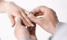 针对堵车情况，这些星座的驾驶者倾向于使用喇叭，并可能不断按下来表达他们的沮丧与失望！