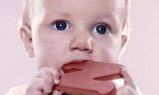 选择女宝宝的名字时，如果不想使用金相关字眼，那么还有哪些美丽的选择呢？