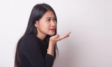 如来佛祖手相图：探究古代佛教传统中如来佛祖的手势和象征意义